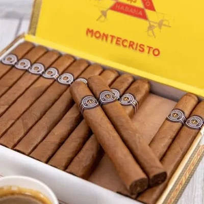 Premium Montecristo No.4 25’li Kutu Satın Al - Puro Gurmesi Güvencesiyle