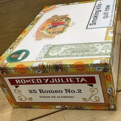 Romeo Y Julieta No.2 Tubos 25’li Puro - Orijinal Gurme Puro Deneyimi