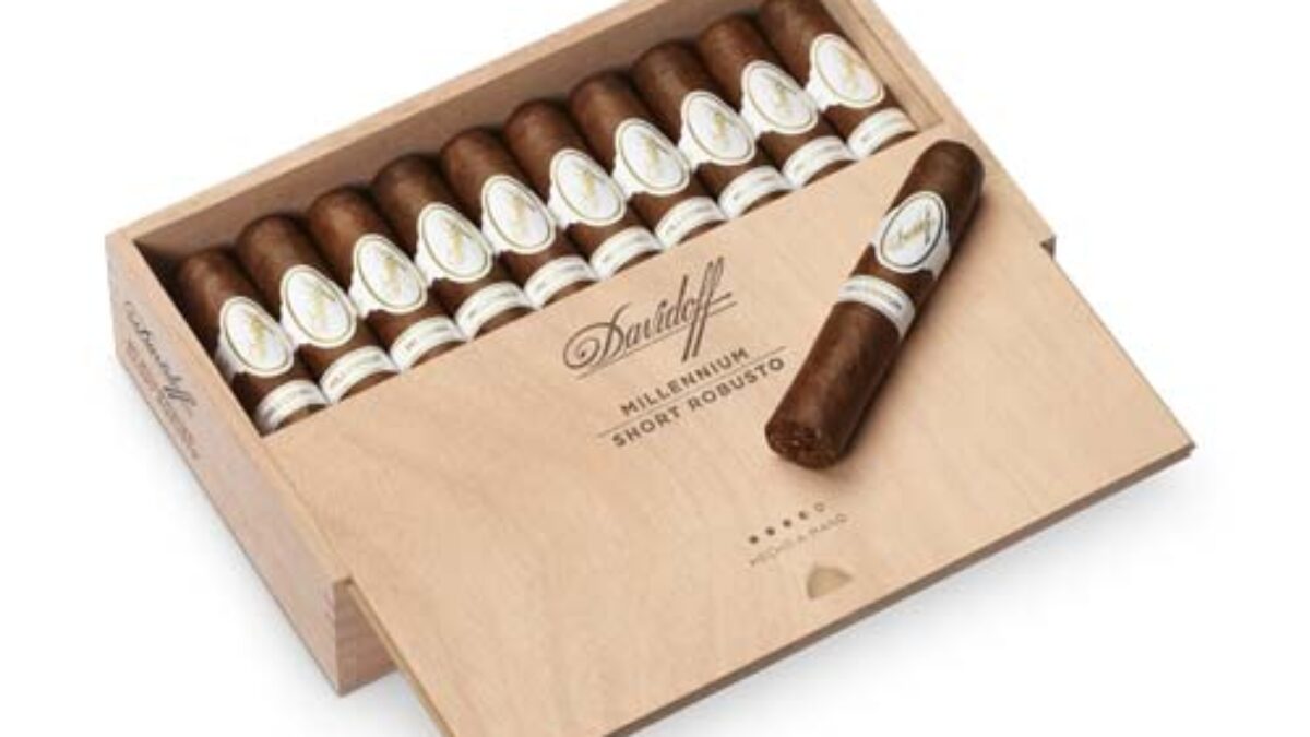 Davidoff-Millennium-Blend-short-Robusto-satin-al-1200x675 Davidoff Millennium Short Robusto 20'li Puro - Görsel 4